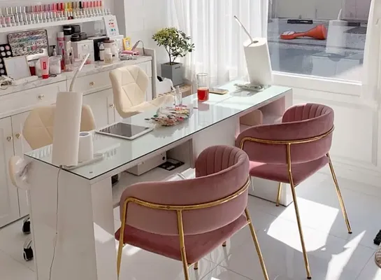 2인 네일시술대