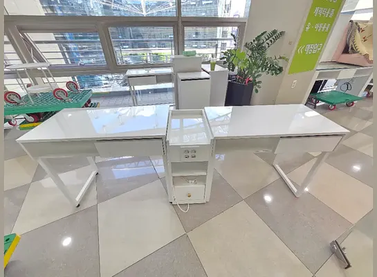 날개형 2인 네일시술대